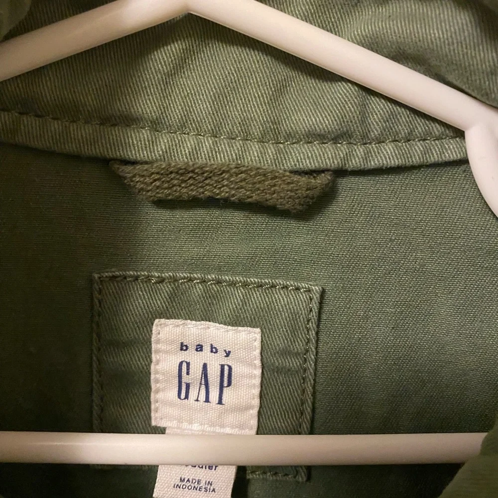 Baby Gap boys utility jacket - Picture 2 of 2
